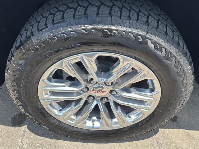 used 2024 GMC Yukon car, priced at $61,974
