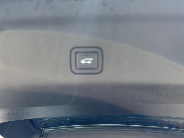 used 2024 GMC Yukon car, priced at $61,974