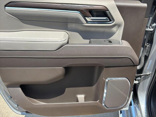 new 2025 GMC Sierra 1500 car, priced at $56,925