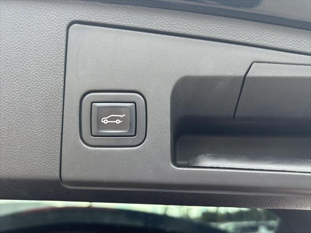 used 2023 Cadillac XT4 car, priced at $28,758