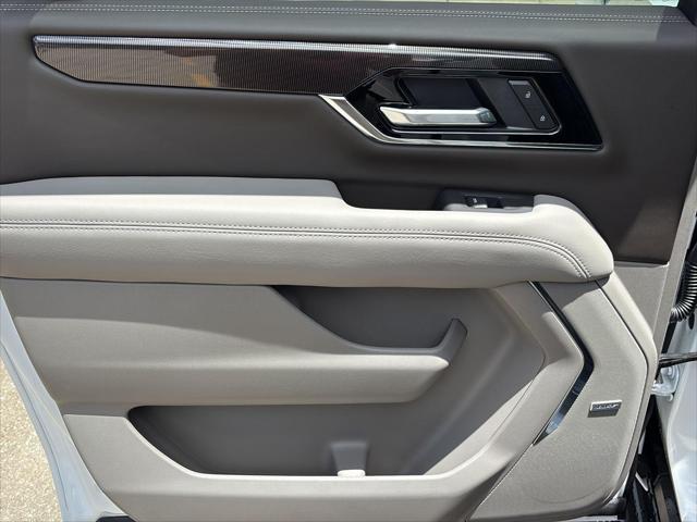 new 2025 GMC Yukon XL car, priced at $76,240