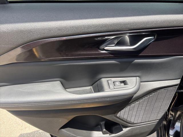 used 2023 Jeep Grand Cherokee car, priced at $33,994