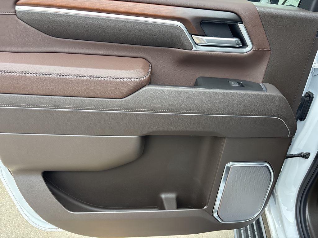 new 2025 GMC Sierra 2500 car, priced at $88,990