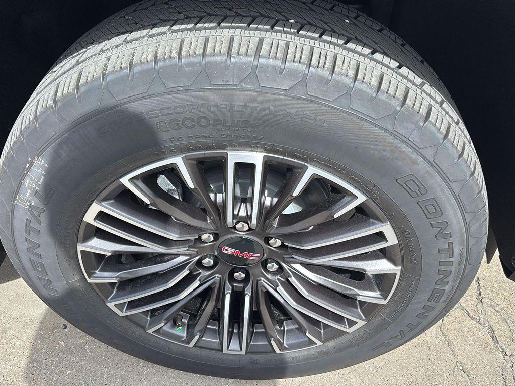 new 2026 GMC Yukon XL car, priced at $76,010