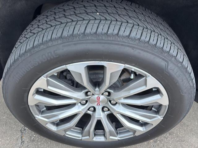 used 2021 GMC Yukon car, priced at $53,528