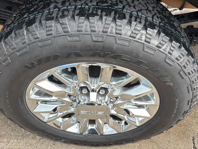 used 2024 GMC Sierra 2500 car, priced at $77,652