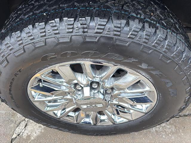 used 2024 GMC Sierra 2500 car, priced at $77,652