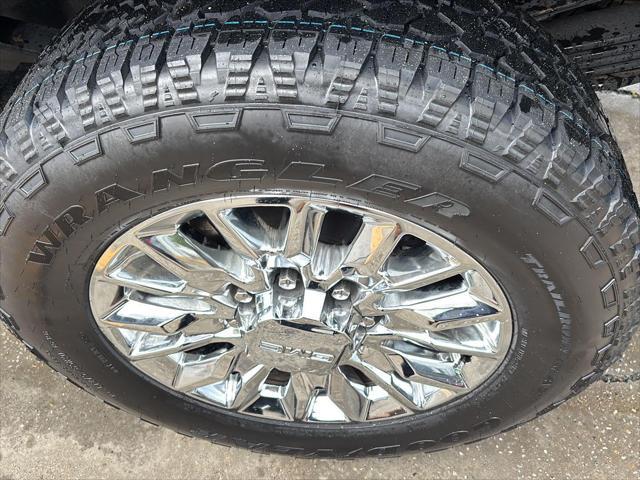 used 2024 GMC Sierra 2500 car, priced at $77,652