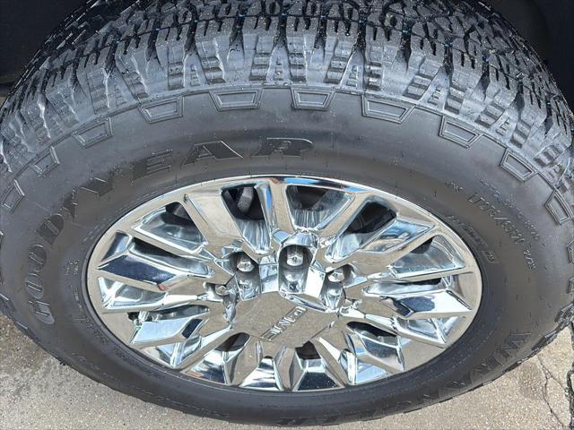 used 2024 GMC Sierra 2500 car, priced at $77,652
