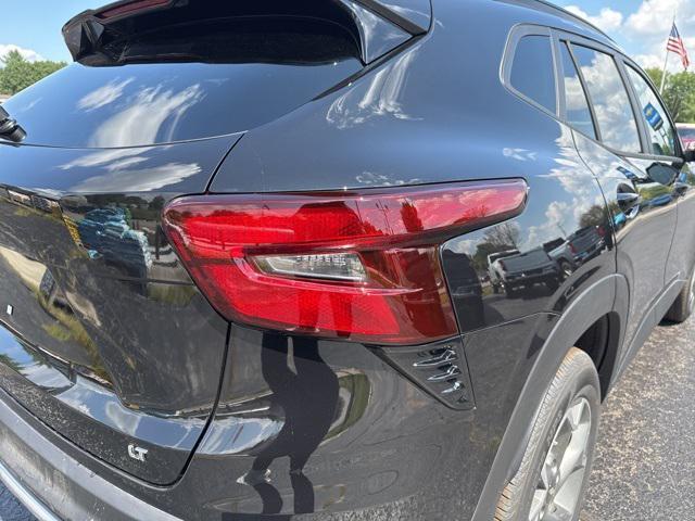 new 2025 Chevrolet Trax car, priced at $24,148