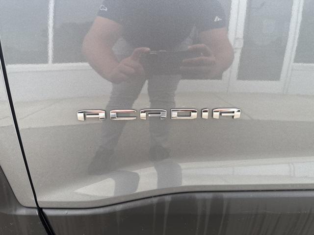 used 2021 GMC Acadia car, priced at $23,725