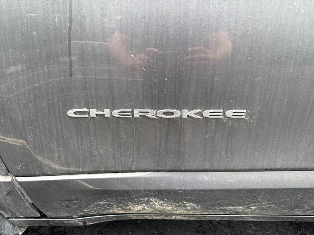 used 2018 Jeep Cherokee car, priced at $12,998