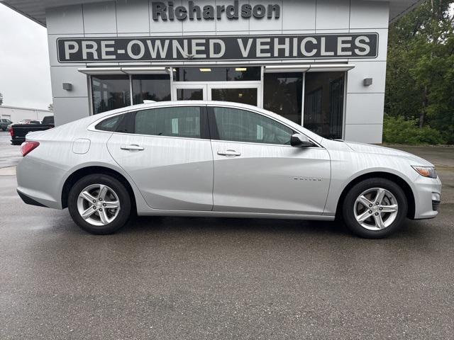 used 2022 Chevrolet Malibu car, priced at $15,998
