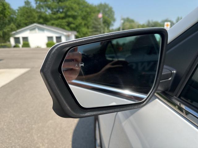 used 2022 Chevrolet Equinox car, priced at $17,595