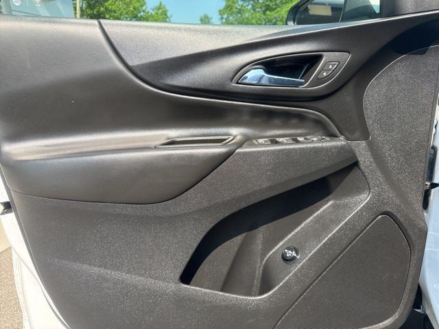 used 2022 Chevrolet Equinox car, priced at $17,595