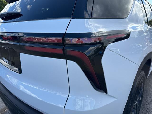 new 2026 Chevrolet Traverse car, priced at $42,802