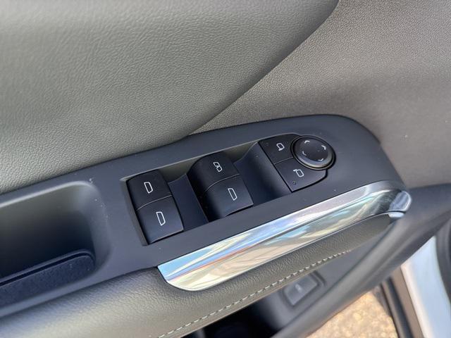 new 2026 Chevrolet Traverse car, priced at $42,802