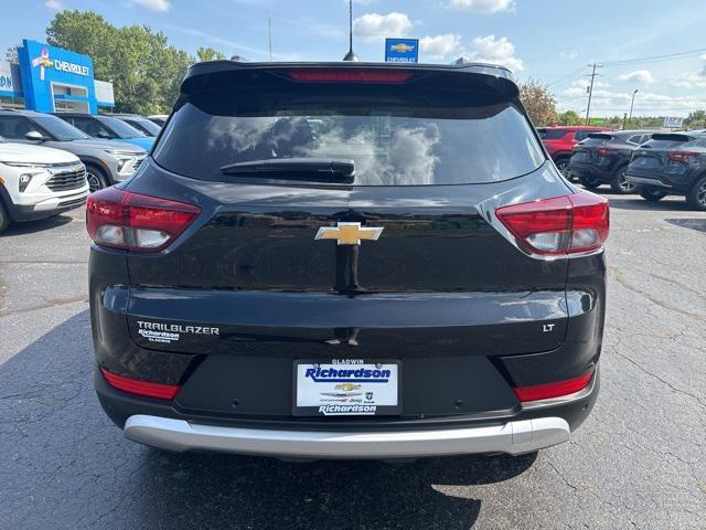 new 2026 Chevrolet TrailBlazer car, priced at $27,008