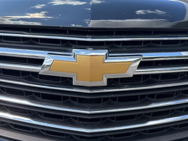 used 2022 Chevrolet Traverse car, priced at $30,197