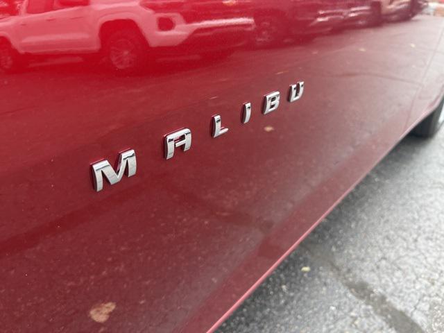 new 2025 Chevrolet Malibu car, priced at $28,216