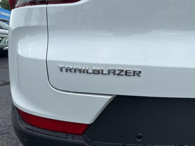 new 2026 Chevrolet TrailBlazer car, priced at $27,008