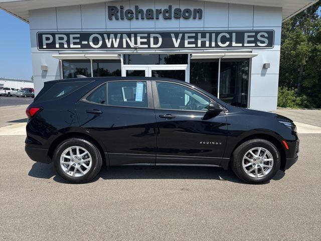 used 2024 Chevrolet Equinox car, priced at $22,993
