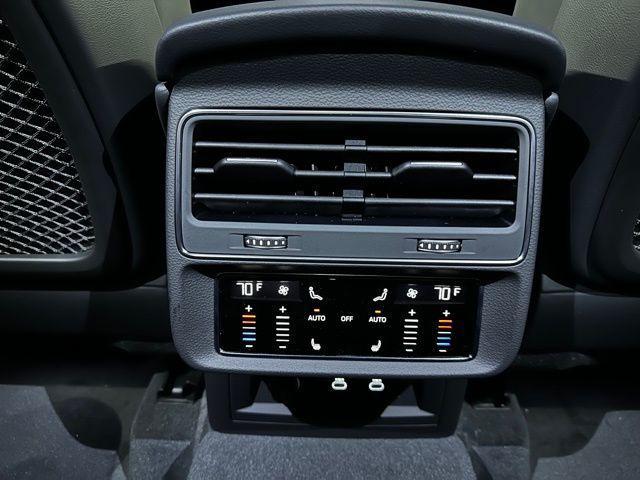 new 2025 Audi Q7 car, priced at $83,880
