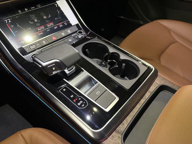 new 2025 Audi Q7 car, priced at $77,605