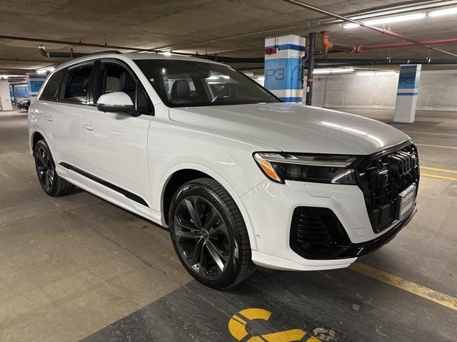 new 2025 Audi Q7 car, priced at $77,880