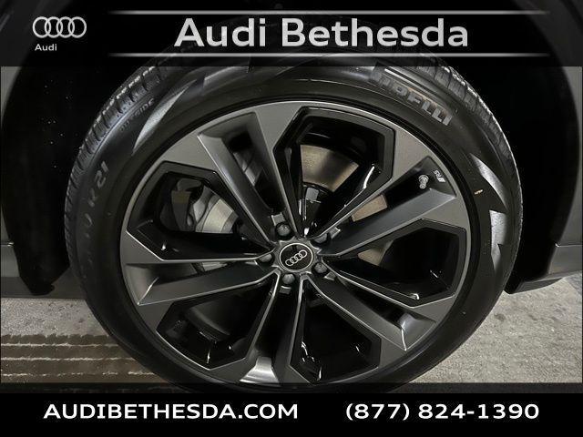 new 2025 Audi Q7 car, priced at $77,880