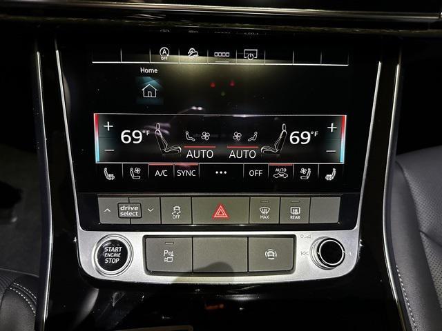 new 2025 Audi Q7 car, priced at $77,880