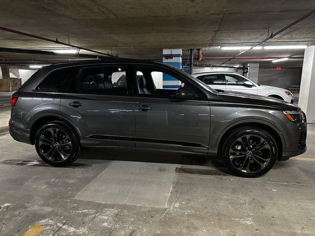 new 2025 Audi Q7 car, priced at $77,880