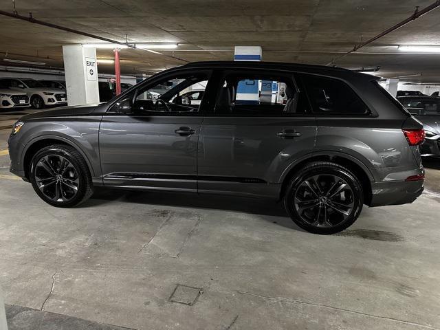 new 2025 Audi Q7 car, priced at $77,880