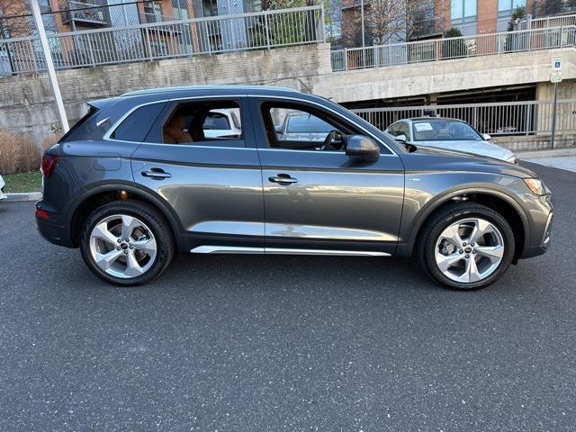 new 2025 Audi Q5 car, priced at $58,175