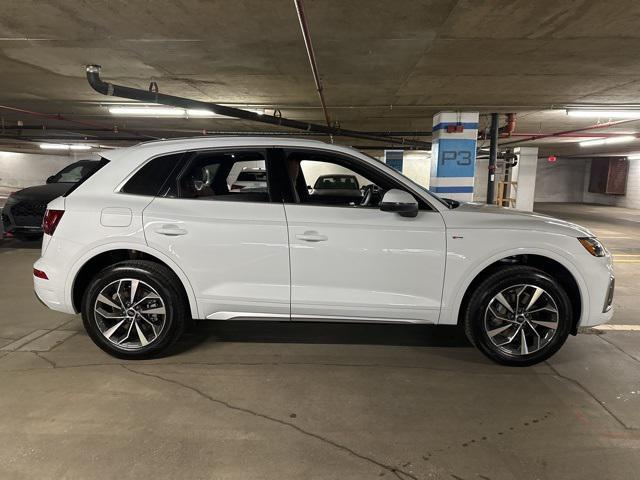 new 2025 Audi Q5 car, priced at $58,235