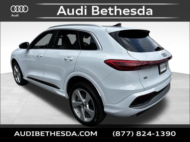 new 2025 Audi Q5 car, priced at $61,300