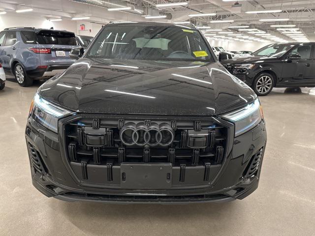 new 2025 Audi Q7 car, priced at $70,200