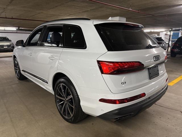 new 2025 Audi Q7 car, priced at $69,550