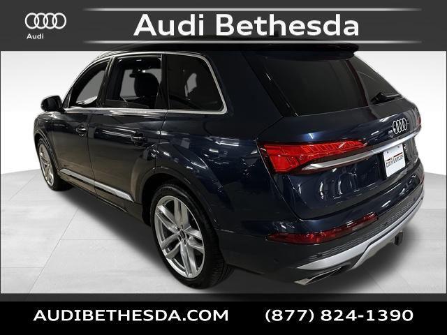 new 2025 Audi Q7 car, priced at $76,440
