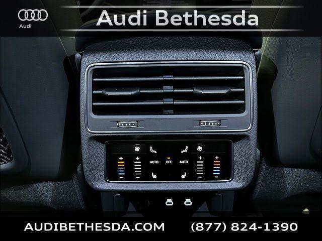 new 2025 Audi Q7 car, priced at $76,440