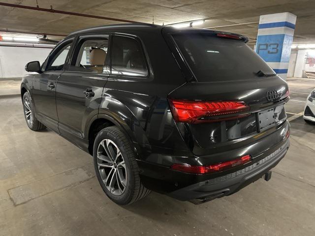 new 2025 Audi Q7 car, priced at $69,300