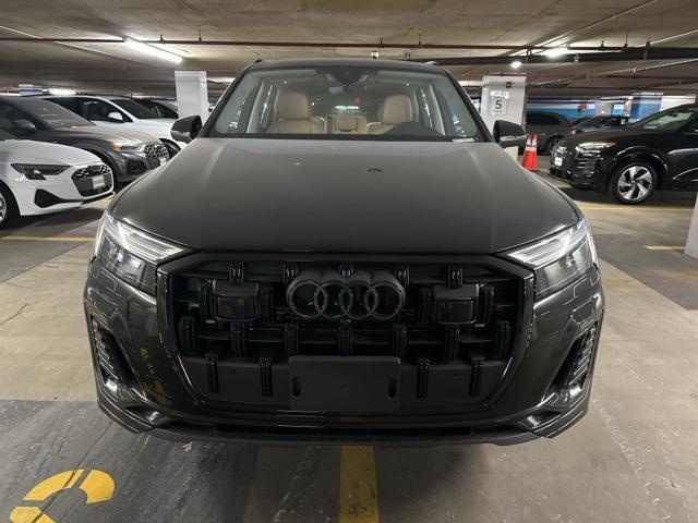 new 2025 Audi Q7 car, priced at $69,300