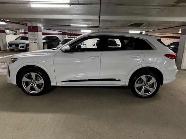 new 2025 Audi Q5 car, priced at $60,975