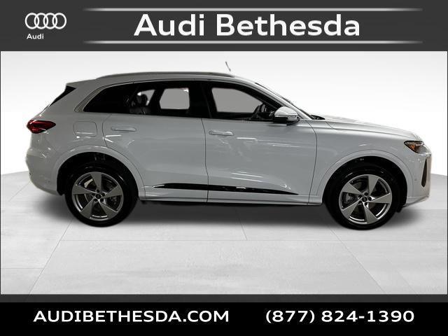 new 2025 Audi Q5 car, priced at $60,975