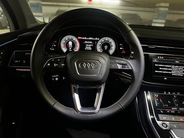 new 2025 Audi Q7 car, priced at $75,450