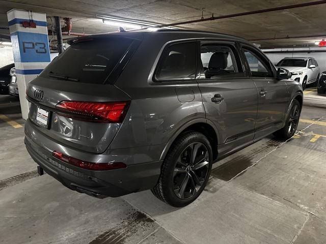 new 2025 Audi Q7 car, priced at $75,450