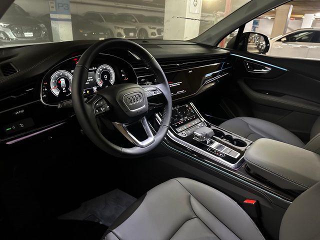 new 2025 Audi Q7 car, priced at $75,450