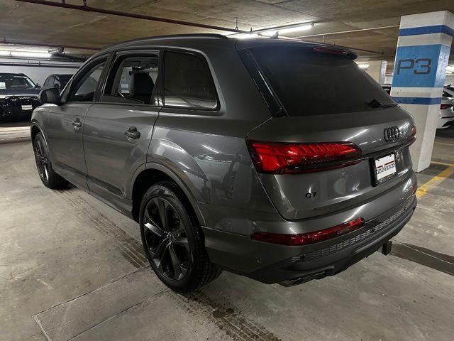 new 2025 Audi Q7 car, priced at $75,450