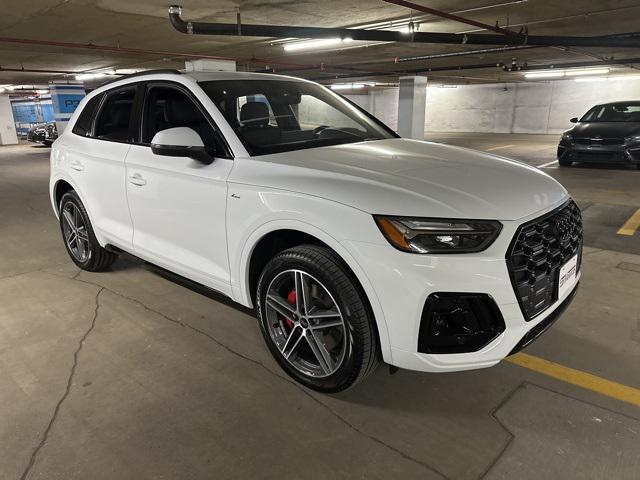 new 2025 Audi Q5 car, priced at $69,385