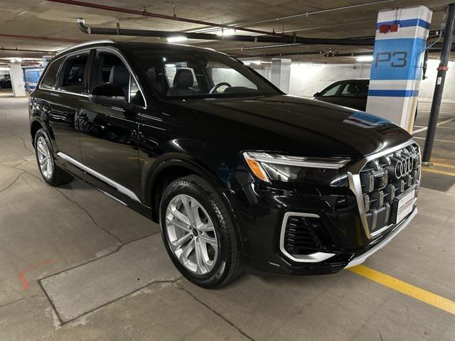 new 2025 Audi Q7 car, priced at $75,930